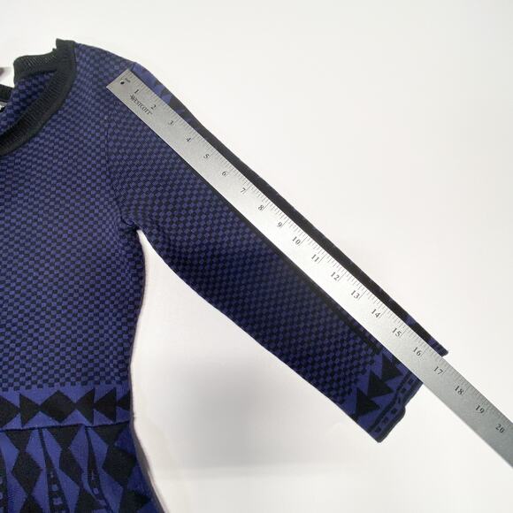 Nina Leonard Blue & Black Form fitting Dress with stretch for the perfect fit❤️ - Picture 10 of 14